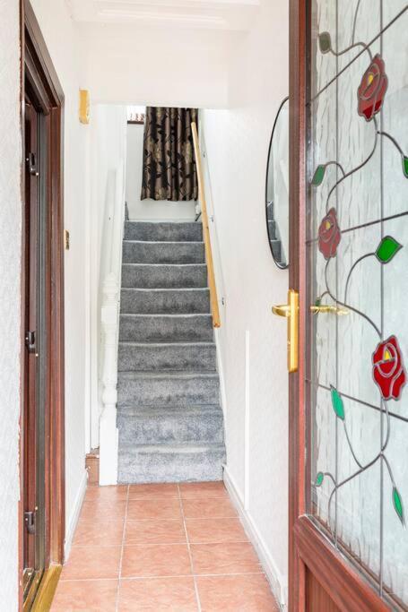 Central Belfast Town House ภายนอก รูปภาพ